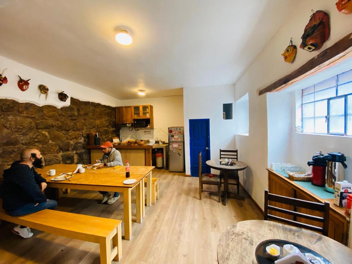 Flying Dog Hostel Куско Екстер'єр фото