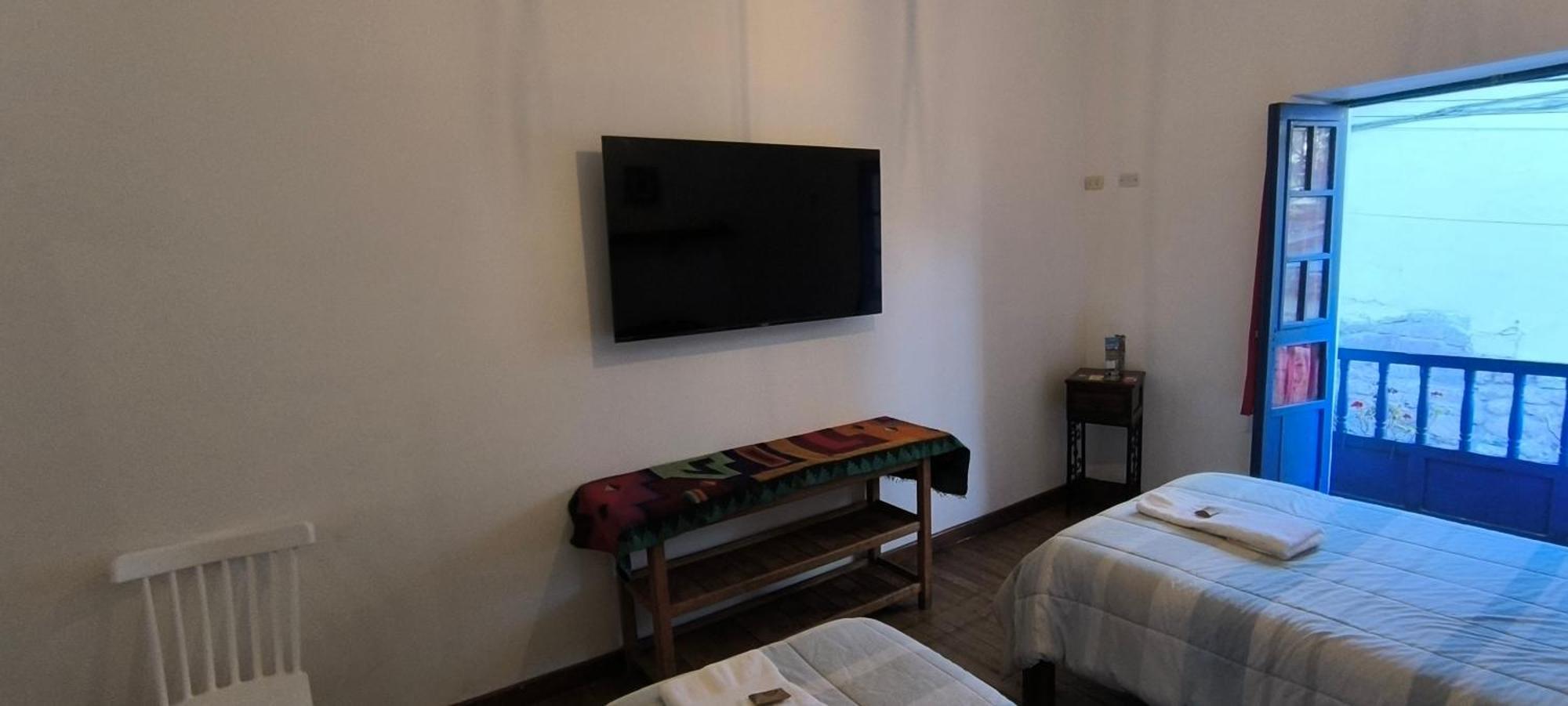 Flying Dog Hostel Куско Екстер'єр фото