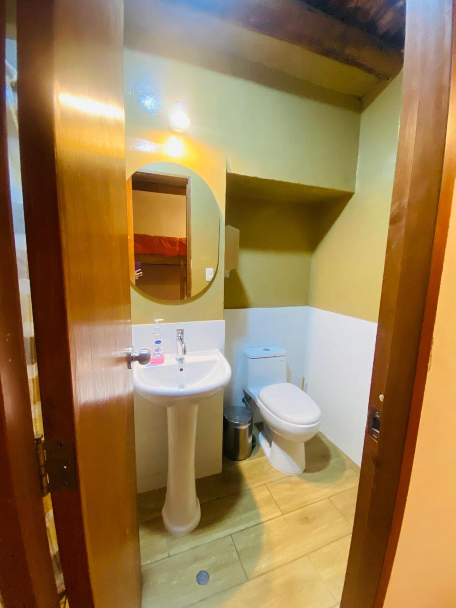 Flying Dog Hostel Куско Екстер'єр фото